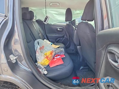 Zdjęcie 11 z 13 samochodu: 2022 JEEP RENEGADE SPORT VIN:ZACNJDA11NPP00593 - miniatura