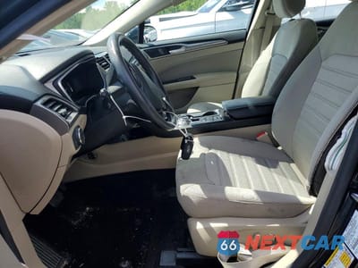 Zdjęcie 7 z 13 samochodu: 2020 FORD FUSION SE VIN:3FA6P0HD5LR103888 - miniatura