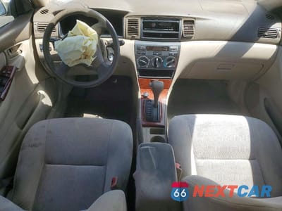 Zdjęcie 8 z 13 samochodu: 2005 TOYOTA COROLLA LE VIN:1NXBR32E15Z370362 - miniatura