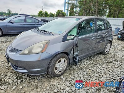 2013 HONDA FIT JHMGE8H36DC077973 - główne zdjęcie licytacji z USA - miniatura