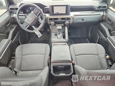 Zdjęcie 8 z 12 samochodu: 2025 TOYOTA TACOMA SR5 VIN:3TYKB5FN7ST027381 - miniatura