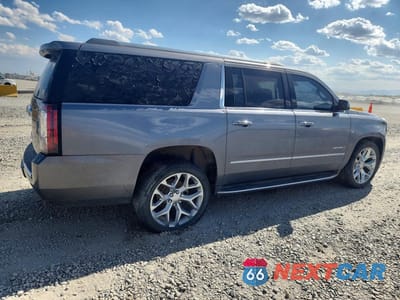 Trzecie zdjęcie samochodu z tyłu: 2018 GMC YUKON XL DENALI VIN:1GKS2HKJXJR198689 - miniatura