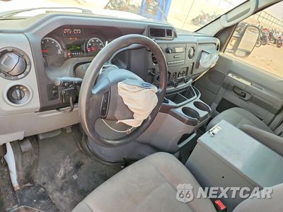 Zdjęcie 8 z 13 samochodu: 2014 FORD E150 DELIVERY VAN VIN:1FTNE1EW7EDA93643 - miniatura