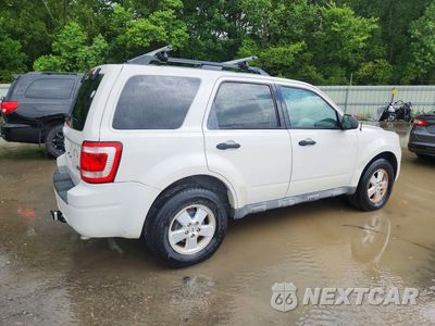 Trzecie zdjęcie samochodu z tyłu: 2011 FORD ESCAPE XLT VIN:1FMCU0DG0BKB19260 - miniatura