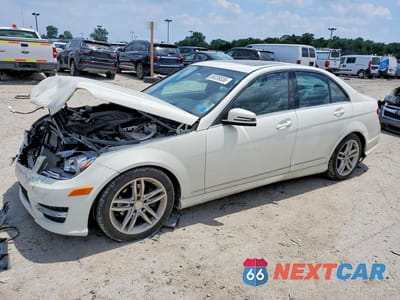 2012 MERCEDES-BENZ C 300 4MATIC WDDGF8BB9CR234783 - główne zdjęcie licytacji z USA - miniatura