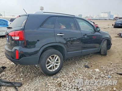 Trzecie zdjęcie samochodu z tyłu: 2015 KIA SORENTO LX VIN:5XYKT4A65FG638905 - miniatura
