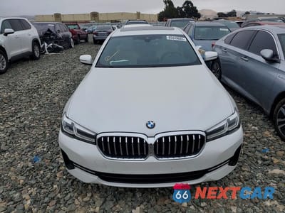 Piąte zdjęcie samochodu w środku: 2022 BMW 530 XI VIN:WBA13BJ01NCJ35416 - miniatura