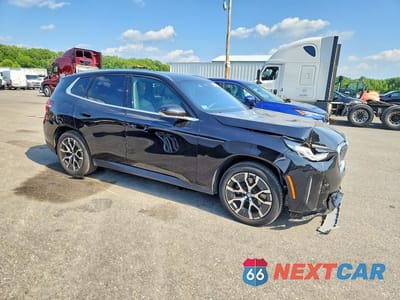Czwarte zdjęcie samochodu z boku: 2026 BMW X3 30 XDRIVE VIN:5UX53GP04T9231686 - miniatura