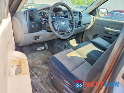 Zdjęcie 8 z 12 samochodu: 2009 CHEVROLET SILVERADO K2500 HEAVY DUTY VIN:1GCHK44K39F131353 - miniatura