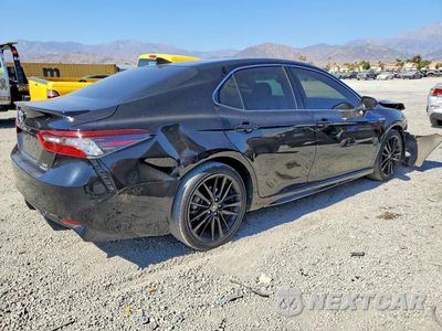 Trzecie zdjęcie samochodu z tyłu: 2021 TOYOTA CAMRY XSE VIN:4T1K31AK5MU558751 - miniatura