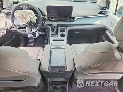 Zdjęcie 8 z 13 samochodu: 2026 TOYOTA SIENNA XLE 7-PASSENGER VIN:5TDYRKEC7TS329349 - miniatura
