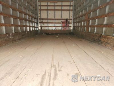 Zdjęcie 10 z 12 samochodu: 2016 ISUZU NPR HD BOX TRUCK VIN:54DC4W1B9GS802190 - miniatura