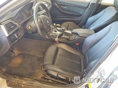 Zdjęcie 7 z 12 samochodu: 2018 BMW 320 XI VIN:WBA8E5G51JNU45626 - miniatura