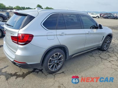Trzecie zdjęcie samochodu z tyłu: 2017 BMW X5 XDRIVE35I VIN:5UXKR0C35H0V73863 - miniatura