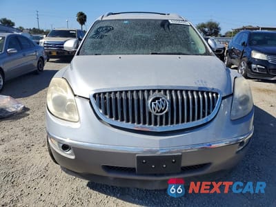 Piąte zdjęcie samochodu w środku: 2010 BUICK ENCLAVE CX VIN:5GALRAED7AJ150284 - miniatura