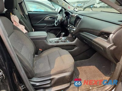 Zdjęcie 7 z 13 samochodu: 2018 CHEVROLET TRAVERSE LT VIN:1GNEVGKW4JJ245758 - miniatura