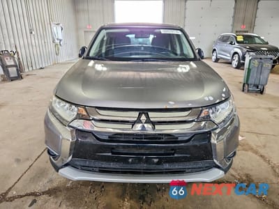Piąte zdjęcie samochodu w środku: 2017 MITSUBISHI OUTLANDER ES VIN:JA4AZ2A3XHZ030624 - miniatura
