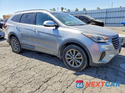 Czwarte zdjęcie samochodu z boku: 2019 HYUNDAI SANTA FE XL SE VIN:KM8SM4HFXKU298884 - miniatura