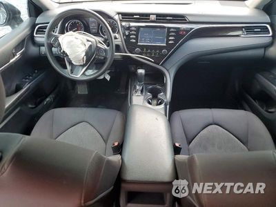 Zdjęcie 8 z 12 samochodu: 2018 TOYOTA CAMRY LE VIN:4T1B11HKXJU518740 - miniatura