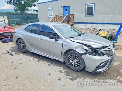Czwarte zdjęcie samochodu z boku: 2021 TOYOTA CAMRY SE VIN:4T1G11AK1MU426081 - miniatura