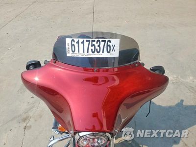 Piąte zdjęcie samochodu w środku: 2009 HARLEY-DAVIDSON FLHX VIN:1HD1KB4169Y650025 - miniatura