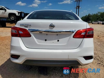 Zdjęcie 6 z 12 samochodu: 2018 NISSAN SENTRA S VIN:3N1AB7AP2JY328713 - miniatura