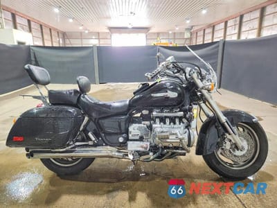 2000 HONDA GL1500 1HFSC3431YA300650 - główne zdjęcie licytacji z USA - miniatura