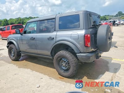 Drugie zdjęcie samochodu z przodu: 2022 FORD BRONCO BASE VIN:1FMEE5DH5NLB17515 - miniatura