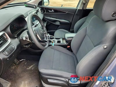 Zdjęcie 7 z 12 samochodu: 2020 KIA SORENTO S VIN:5XYPG4A55LG632910 - miniatura