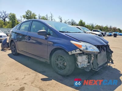 Czwarte zdjęcie samochodu z boku: 2015 TOYOTA PRIUS TWO VIN:JTDKN3DU7F0439777 - miniatura