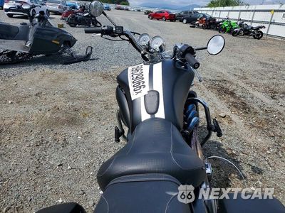 Zdjęcie 6 z 9 samochodu: 2016 TRIUMPH MOTORCYCLE ROCKET III ROADSTER VIN:SMTC02L48GJ729652 - miniatura