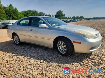 Czwarte zdjęcie samochodu z boku: 2004 LEXUS ES 330 VIN:JTHBA30G845018175 - miniatura