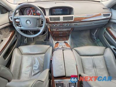 Zdjęcie 8 z 12 samochodu: 2008 BMW 750 LI VIN:WBAHN83568DT84068 - miniatura