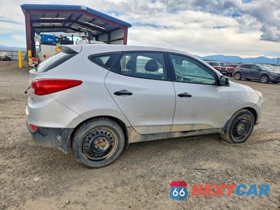 Trzecie zdjęcie samochodu z tyłu: 2010 HYUNDAI TUCSON GLS VIN:KM8JT3AC4AU077594 - miniatura