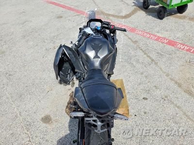 Zdjęcie 6 z 10 samochodu: 2024 KAWASAKI EX650 R VIN:ML5EXER12RDAC4664 - miniatura