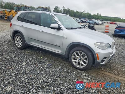 Czwarte zdjęcie samochodu z boku: 2013 BMW X5 XDRIVE35I VIN:5UXZV4C5XD0B06938 - miniatura