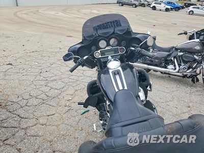 Zdjęcie 6 z 8 samochodu: 2009 HARLEY-DAVIDSON FLHTCU VIN:1HD1FC4189Y679911 - miniatura