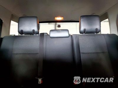 Zdjęcie 10 z 13 samochodu: 2011 TOYOTA FJ CRUISER BASE VIN:JTEBU4BF5BK108249 - miniatura