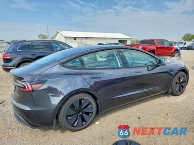 Trzecie zdjęcie samochodu z tyłu: 2025 TESLA MODEL 3 VIN:5YJ3E1EB8SF997994 - miniatura