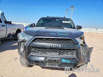 Piąte zdjęcie samochodu w środku: 2020 TOYOTA 4RUNNER TRD PRO VIN:JTEBU5JR6L5745376 - miniatura