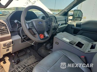 Zdjęcie 8 z 13 samochodu: 2019 FORD F550 SUPER DUTY VIN:1FD0X5HT3KEE93083 - miniatura