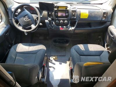 Zdjęcie 8 z 13 samochodu: 2021 RAM PROMASTER 3500 DELIVERY VAN VIN:3C6FRVJG4ME501597 - miniatura