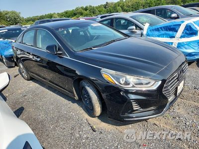 Czwarte zdjęcie samochodu z boku: 2018 HYUNDAI SONATA SPORT VIN:5NPE34AF6JH606379 - miniatura