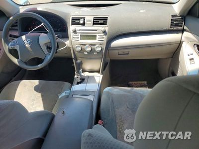 Zdjęcie 8 z 12 samochodu: 2011 TOYOTA CAMRY VIN:4T1BF3EKXBU773729 - miniatura