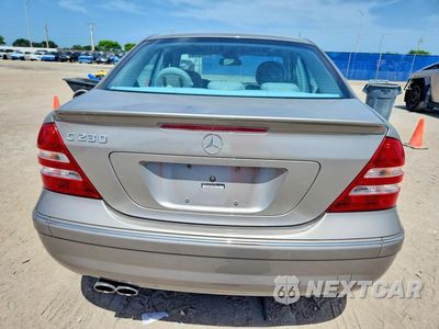 Zdjęcie 6 z 12 samochodu: 2007 MERCEDES-BENZ C 230 VIN:WDBRF52H77F932482 - miniatura