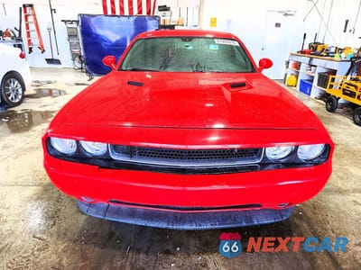 Piąte zdjęcie samochodu w środku: 2014 DODGE CHALLENGER SXT VIN:2C3CDYAG3EH249766 - miniatura