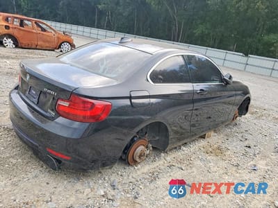 Trzecie zdjęcie samochodu z tyłu: 2015 BMW 228 I VIN:WBA1F5C59FV256394 - miniatura