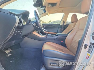 Zdjęcie 7 z 13 samochodu: 2019 LEXUS NX 300 BASE VIN:JTJBARBZXK2216447 - miniatura