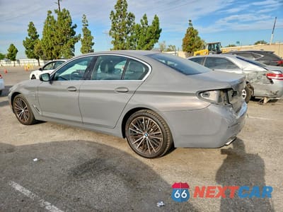 Drugie zdjęcie samochodu z przodu: 2021 BMW 530E VIN:WBA13AG05MCG79565 - miniatura