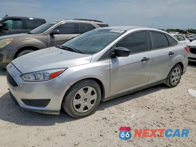 2015 FORD FOCUS S 1FADP3E27FL275015 - główne zdjęcie licytacji z USA - miniatura